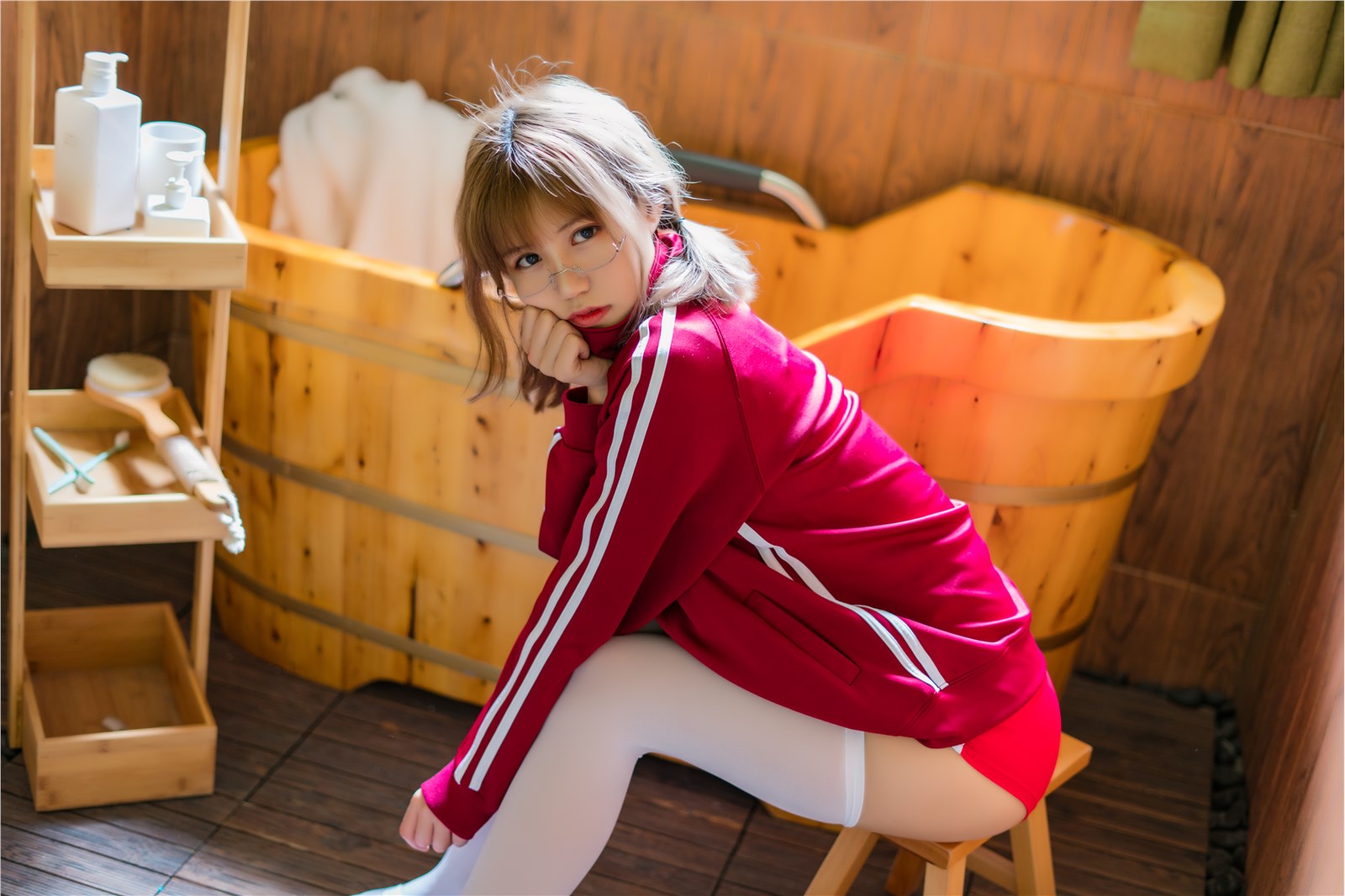 Chiyo Ogura w NO.005 Red gymnastics jacket(2)